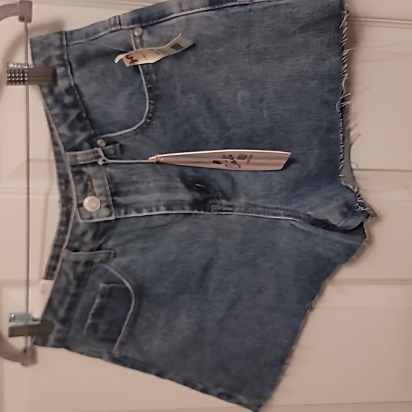 Denim Star-Patterned Women's Shorts - Picture 2 of 2